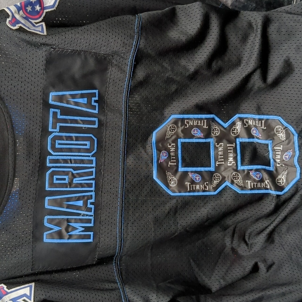 NFL Titans Jersey Mariota - Picture 3 of 8
